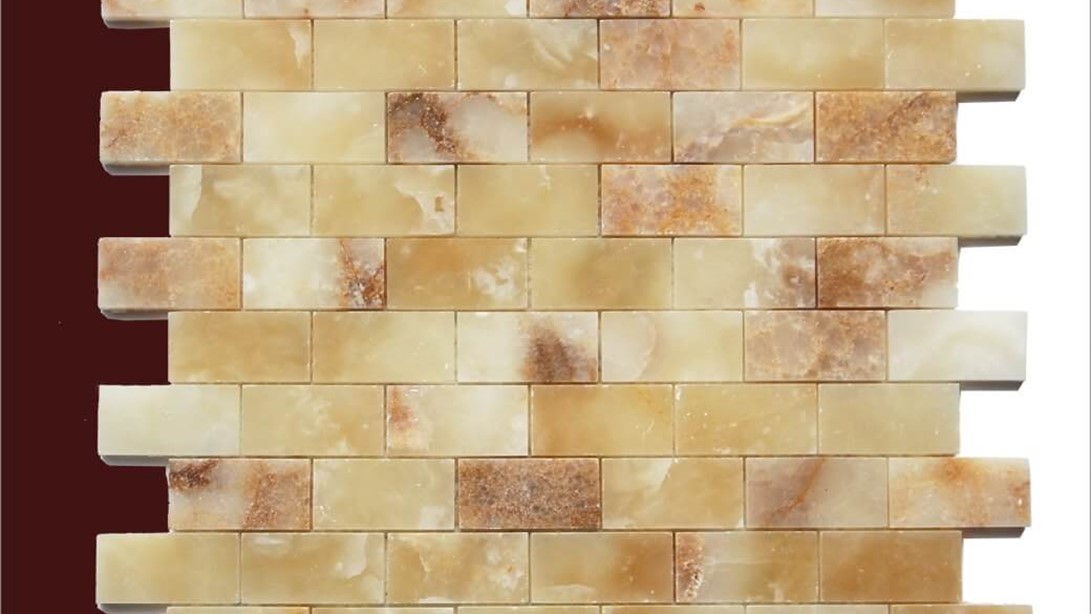 Amber Onyx, Polished, Piece Size 2,5cm x 5cm